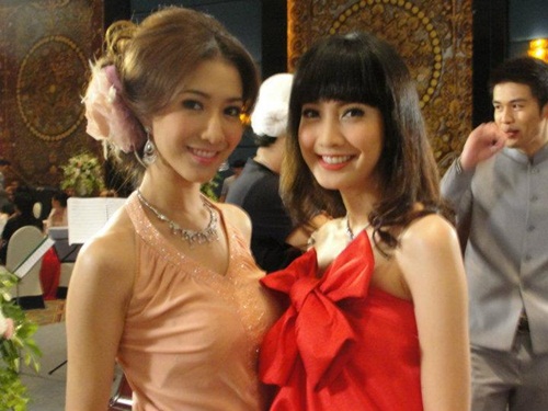 โจอี้ อรวิภา กนกนทีสวัสดิ์  ภูผาแพรไหม