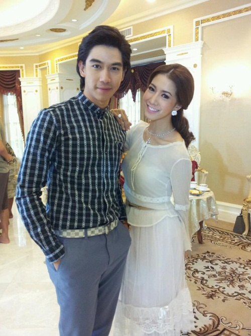 โจอี้ อรวิภา กนกนทีสวัสดิ์  ภูผาแพรไหม