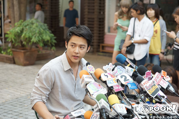 หมาก ปริญ แถลงข่าวขอโทษแม่มิ้นต์