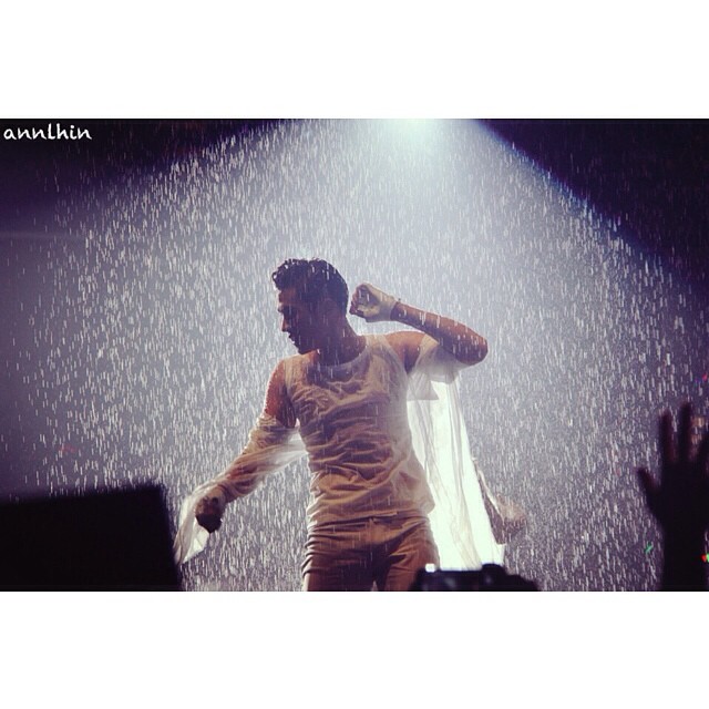 ณเดชน์ กับเสื้อขาวซีทรู บางจ๋อยเห็นทะลุทุกองศา !!