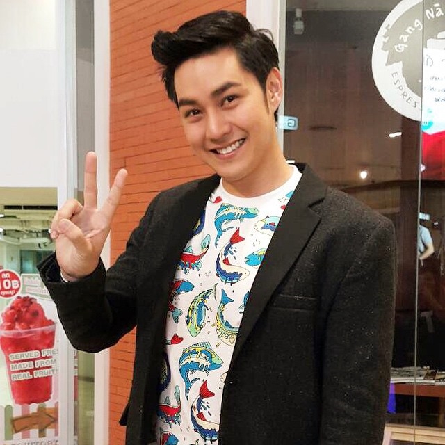 แอมป์ ปฏิญญา