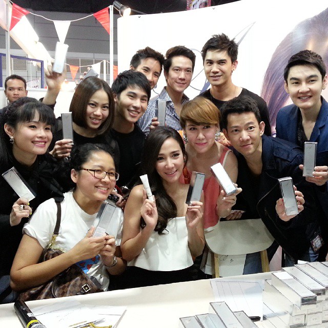 อั้ม พัชราภา เปิดตัวครีมกันแดด