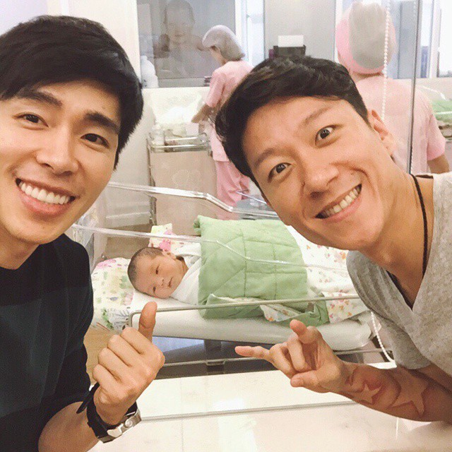 ภรรยา พล วงแคลช คลอดลูกชายตั้งชื่อ น้องพร้อม