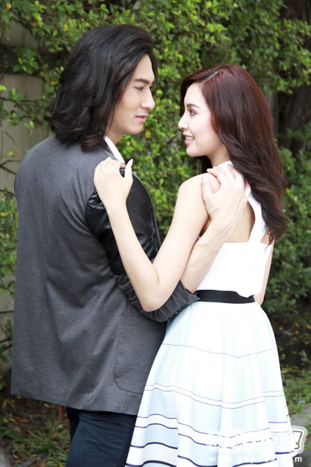 อนิลทิตา บวงสรวง