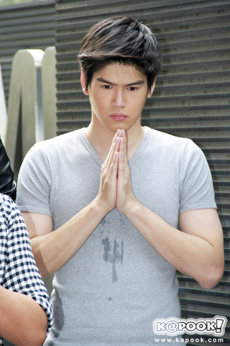 อนิลทิตา บวงสรวง