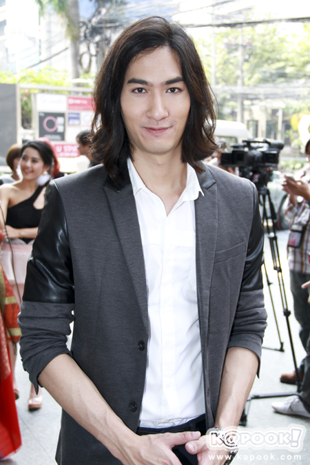 อนิลทิตา บวงสรวง