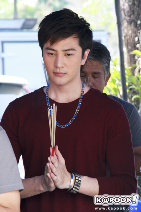 บวงสรวง ละครชุด สามหัวใจเสริมใยเหล็ก