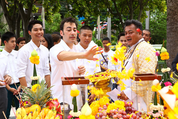 บวงสรวงซีรีย์ เกรียน เฮาส์