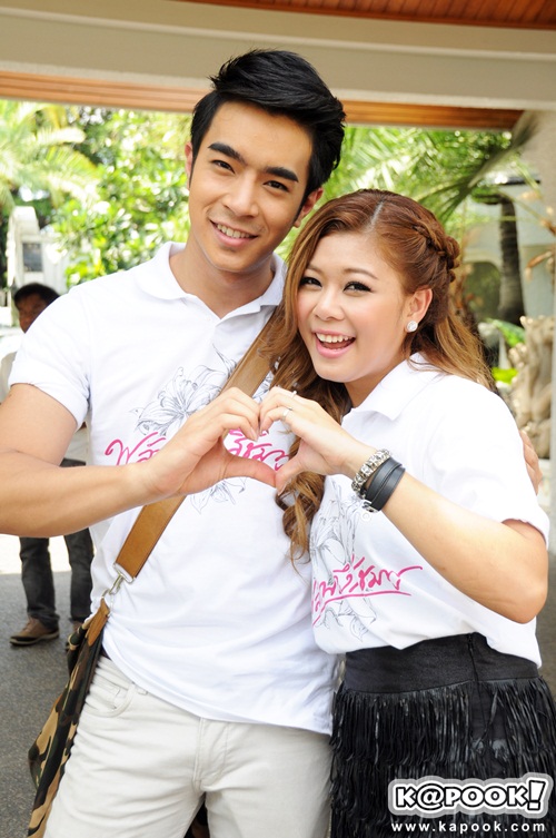 ละคร พลับพลึงสีชมพู บวงสรวง