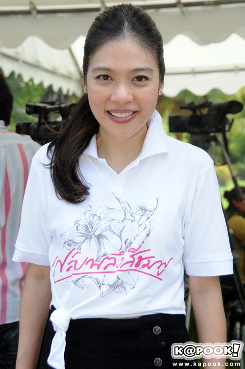 ละคร พลับพลึงสีชมพู บวงสรวง