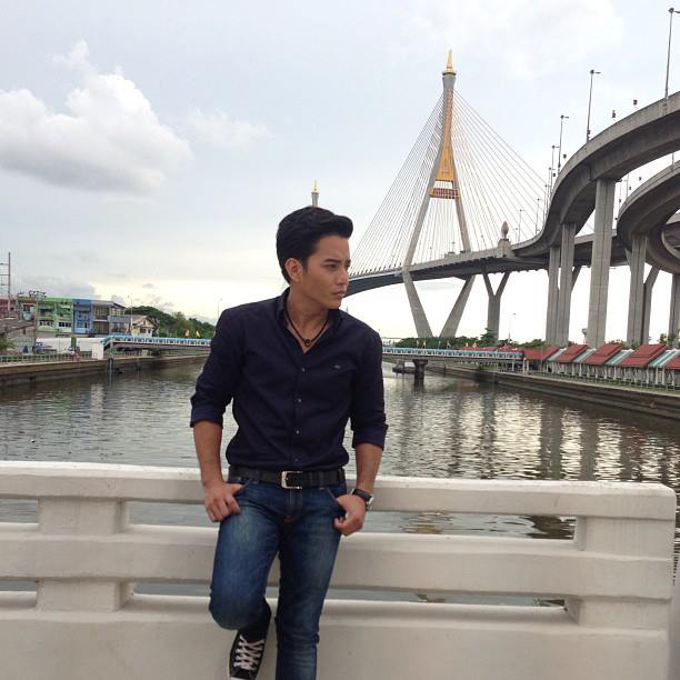 รถไฟ เรือเมล์ ลิเก กองถ่าย
