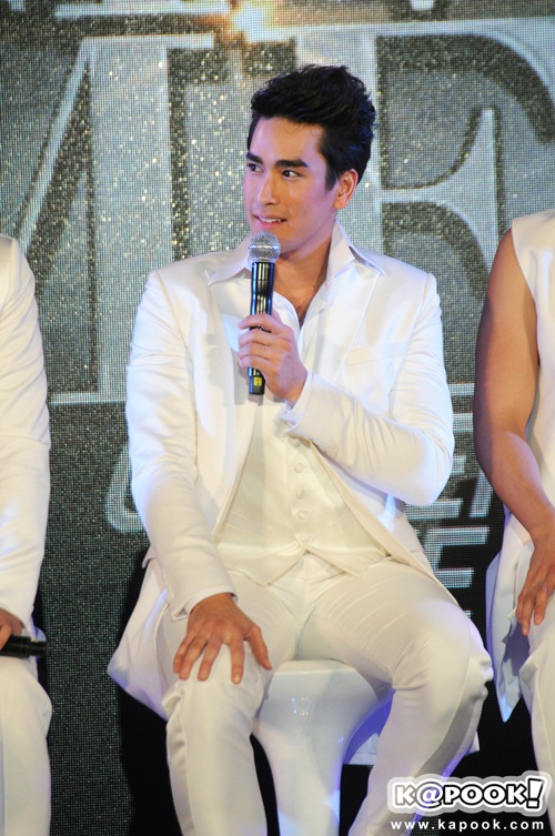 แถลงข่าว Give me five คอนเสิร์ต เรท A