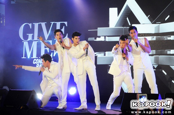 แถลงข่าว Give me five คอนเสิร์ต เรท A