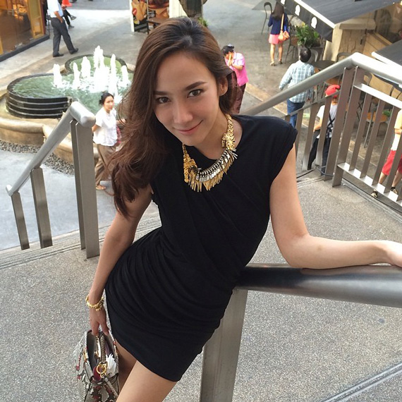 อั้ม พัชราภา ไชยเชื้อ