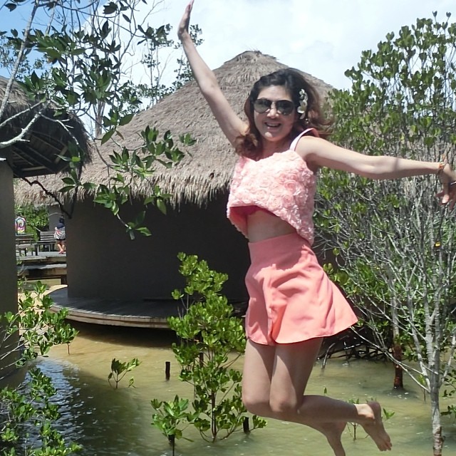 หมออ้อย จุฑารัตน์ ชุดว่ายน้ำ