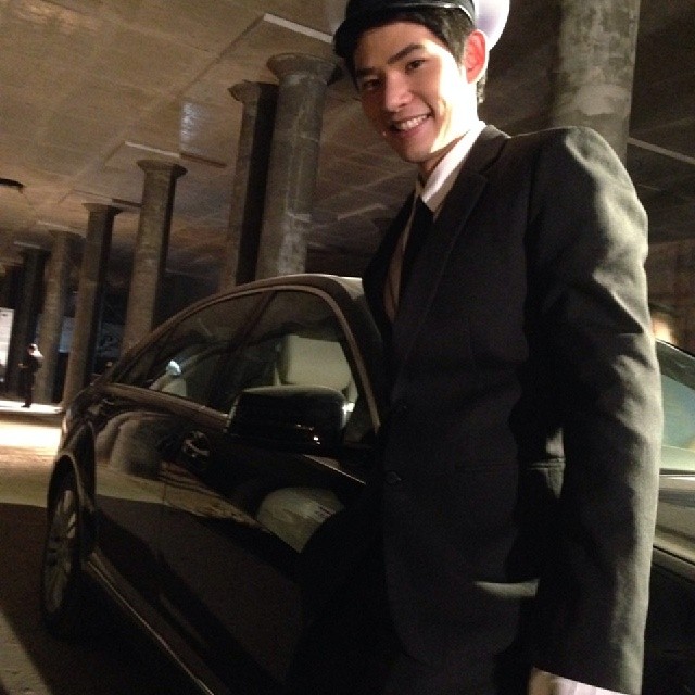 ยีนส์ ธนธร ศวัสกร