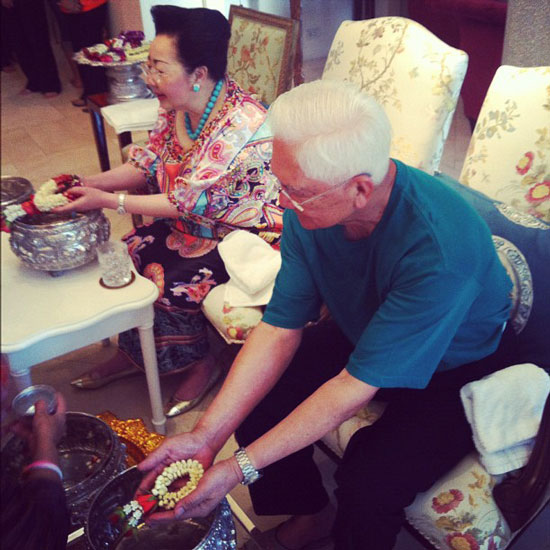 คุณหญิงพรทิพย์ ณรงค์เดช ครอบครัวณรงค์เดช