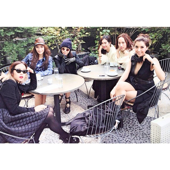  คริส หอวัง - ไอซ์ อภิษฎา - บี น้ำทิพย์ เที่ยวเกาหลี พร้อมปาร์ตี้ฮาโลวีน