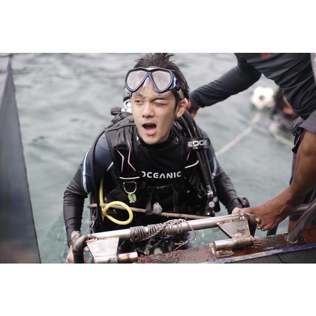 ย้ง ทรงยศ นำทีมดาราวัยโจ๋ ดำน้ำชมปะการัง เกาะหลีเป๊ะ