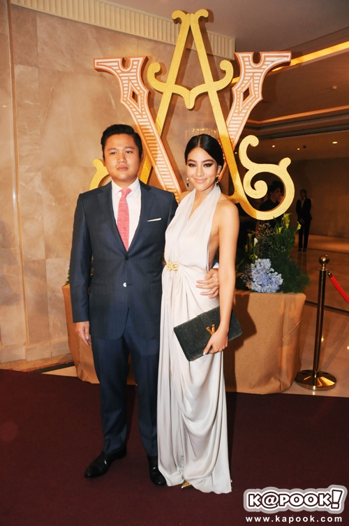 คู่รักดารา ร่วม งานแต่ง ชมพู่ น็อต