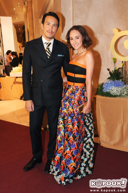คู่รักดารา ร่วม งานแต่ง ชมพู่ น็อต
