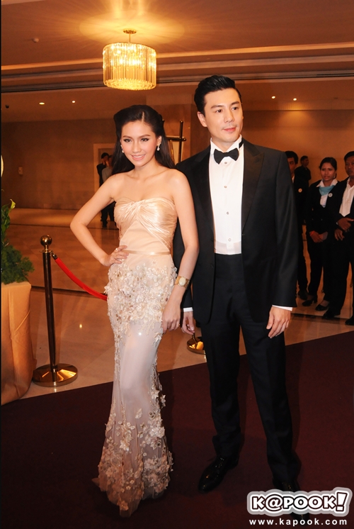 คู่รักดารา ร่วม งานแต่ง ชมพู่ น็อต