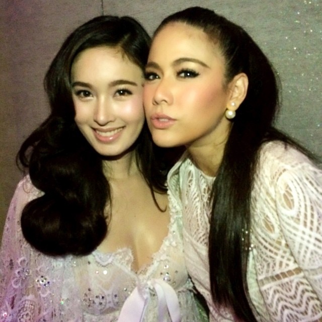 อั้ม แอมป์ พร้อมแก๊งเพื่อน เปิดตัว The Face Shop