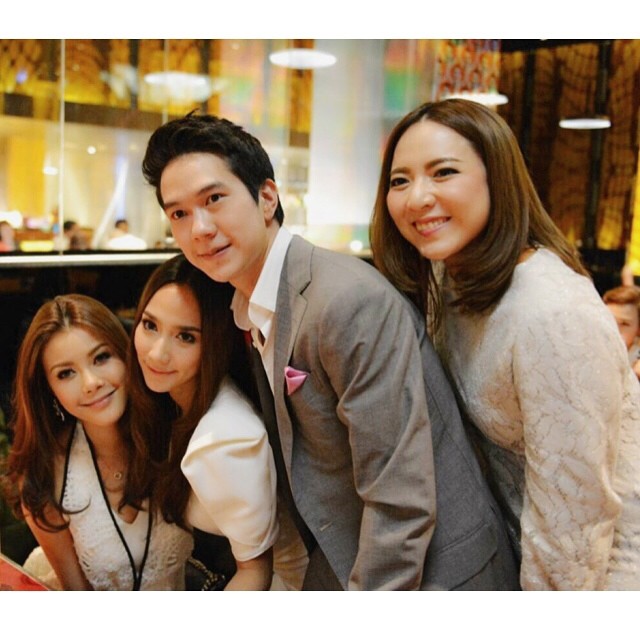 อั้ม แอมป์ พร้อมแก๊งเพื่อน เปิดตัว The Face Shop