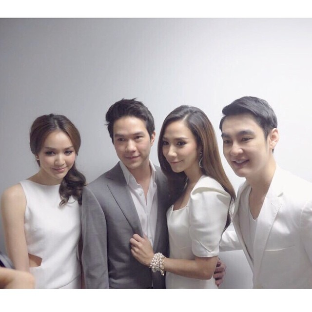 อั้ม แอมป์ พร้อมแก๊งเพื่อน เปิดตัว The Face Shop