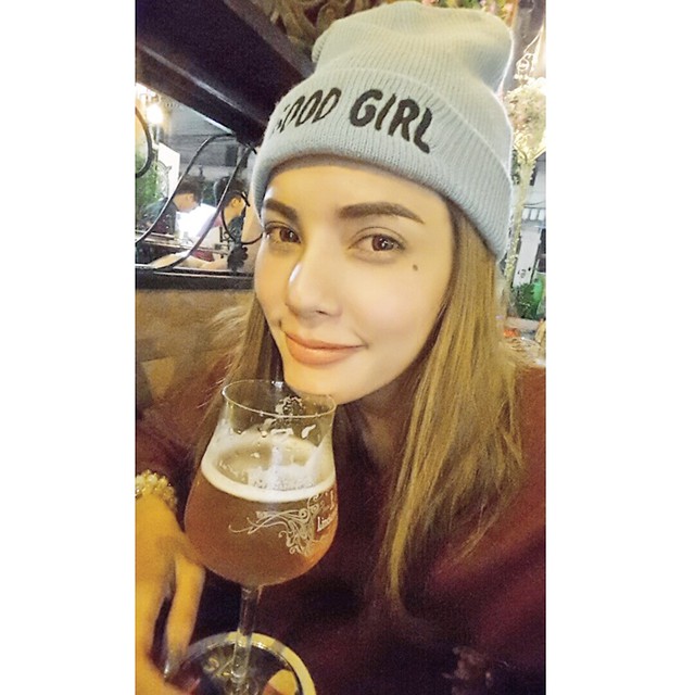 อุ้ม ลักขณา