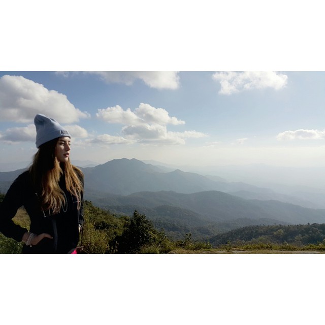 อุ้ม ลักขณา