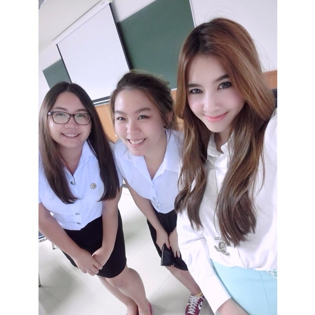 เบเบ้ ธันย์ชนก