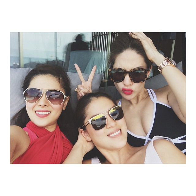 พลอย เฌอมาลย์ ชุดว่ายน้ำ