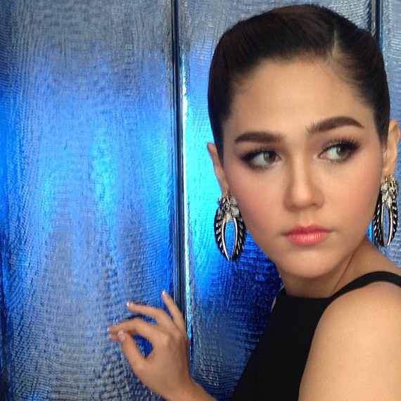 ชมพู่ อารยา