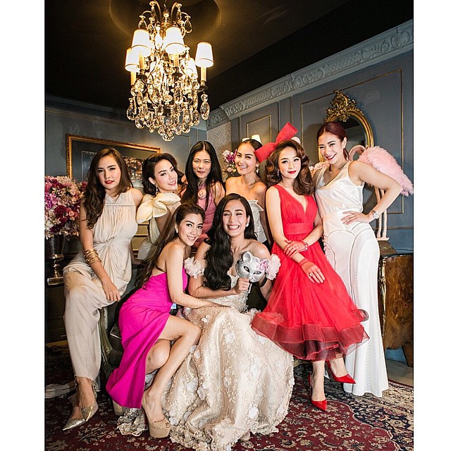 ครีม เปรมสินี จัดปาร์ตี้หน้ากากจิ้งจอก