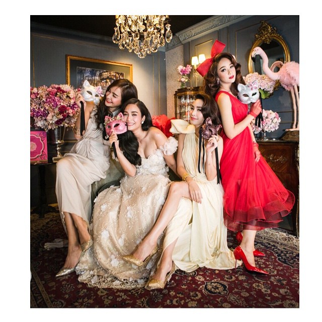 ครีม เปรมสินี จัดปาร์ตี้หน้ากากจิ้งจอก