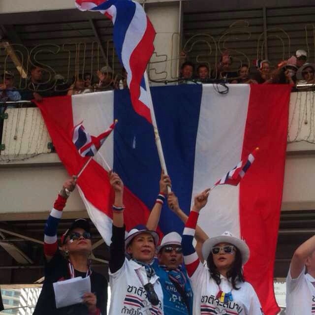 ตุ๊ก เดือนเต็ม