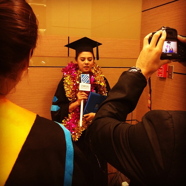 ใบเฟิร์น พัสกร คว้าปริญญาโท