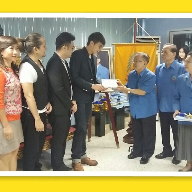 เจมส์ จิรายุ - นิทรรศการ 8609 ภาพเพื่อพ่อ