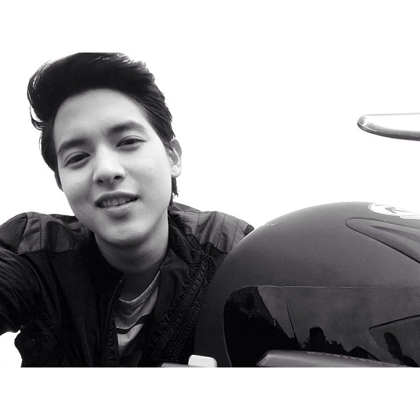 เจมส์ จิรายุ 