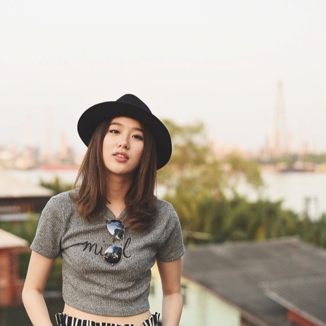 แก้ว จริญญา