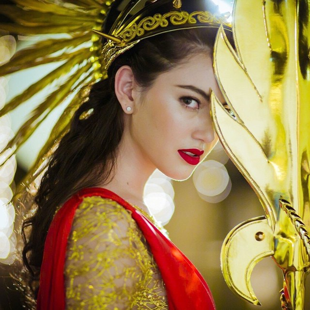 ใหม่ ดาวิกา