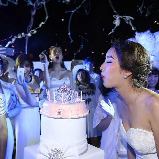 มิน พีชญา