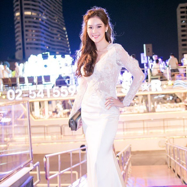 มิน พีชญา