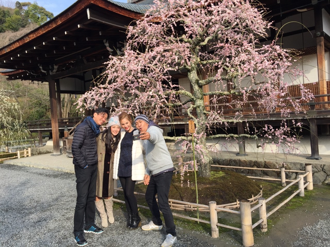 ขวัญ อุษามณี