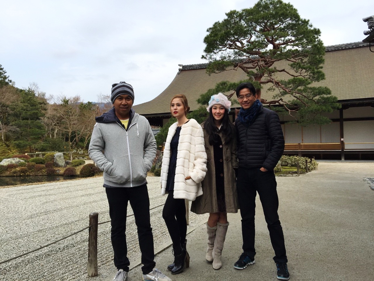 ขวัญ อุษามณี