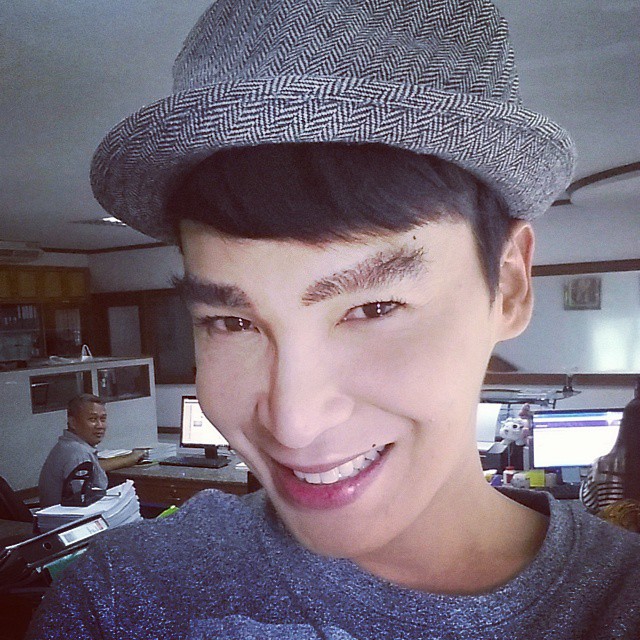 นาธาน โอมาน คิ้ว 4 มิติ