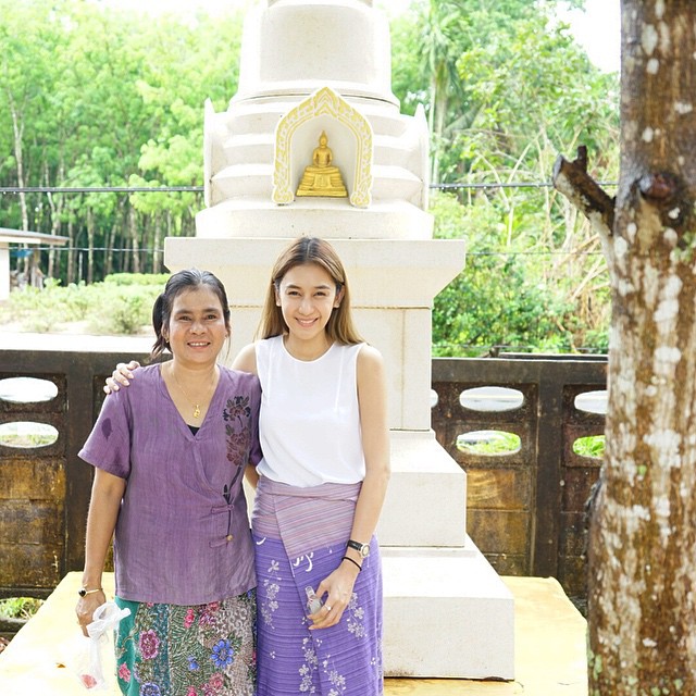 เนย โชติกา