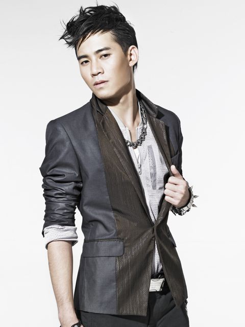 หนิม บอม