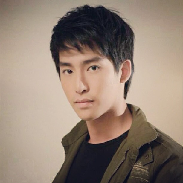 เพชร ปรัชญ์ ปรมิณ ประวัติ